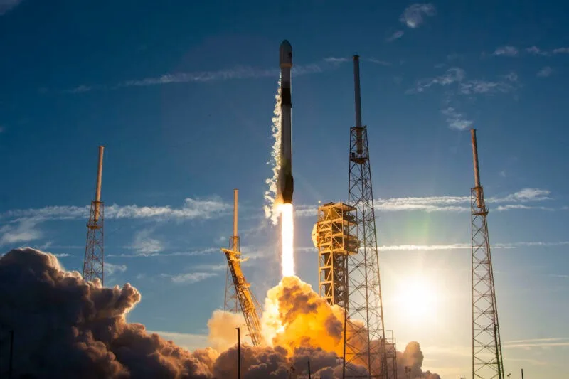 Los satélites SpaceX apuntan a los misiles del mañana