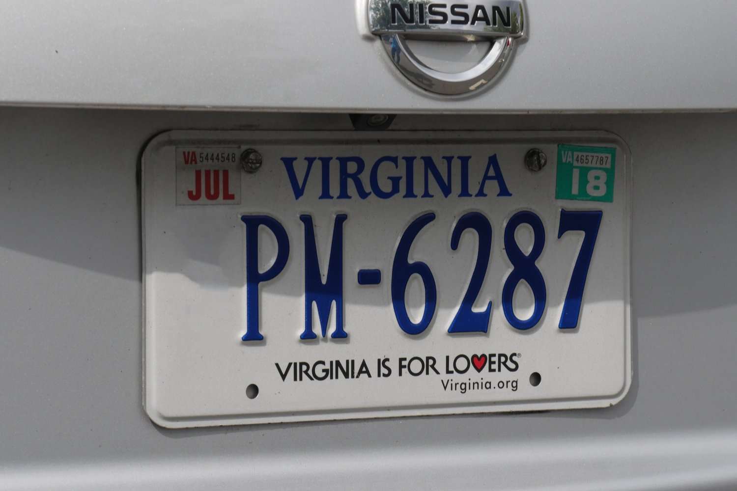 Renovación de sticker de placas Virginia