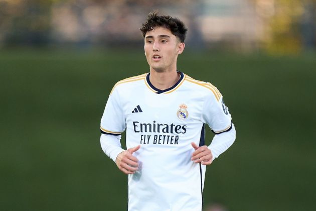 Le défenseur de 17 ans est promu indéfiniment en équipe première du Real Madrid par Carlo Ancelotti