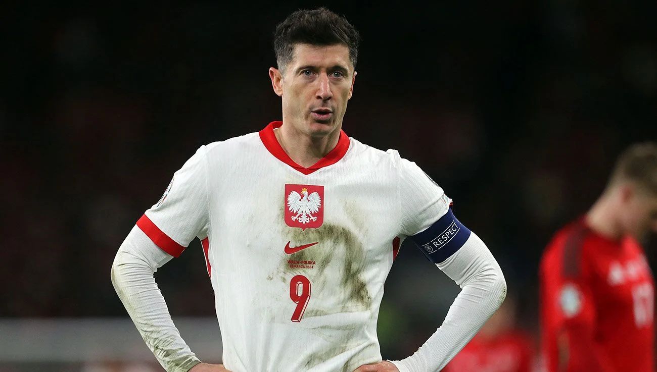 Robert Lewandowski irrité par les difficultés de la Pologne alors que la frustration monte