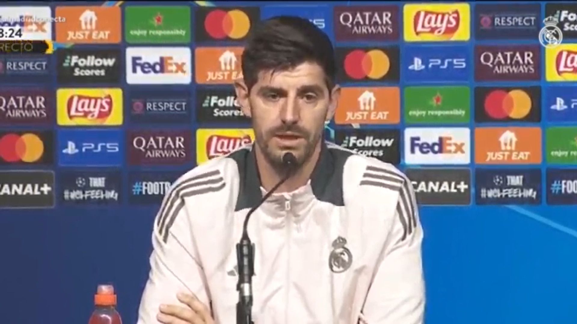 «Nous compliquons les jeux dénués de sens» - Thibaut Courtois révèle des critiques des coéquipiers du Real Madrid