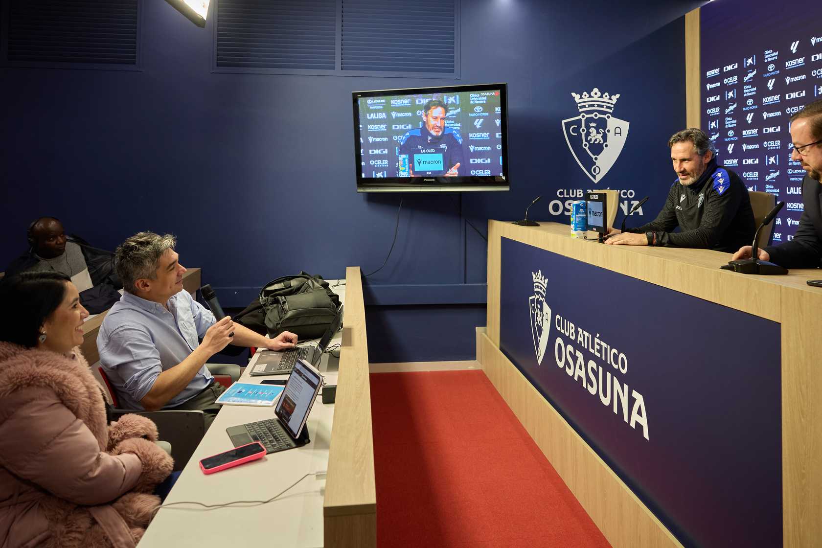 Vicente Moreno s'adresse à la presse