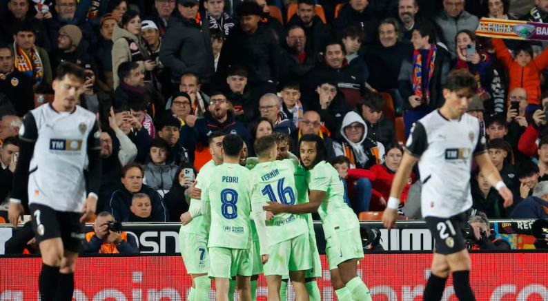 Barcelone en demi-finale de Copa del Rey après une performance cinq étoiles contre Valence