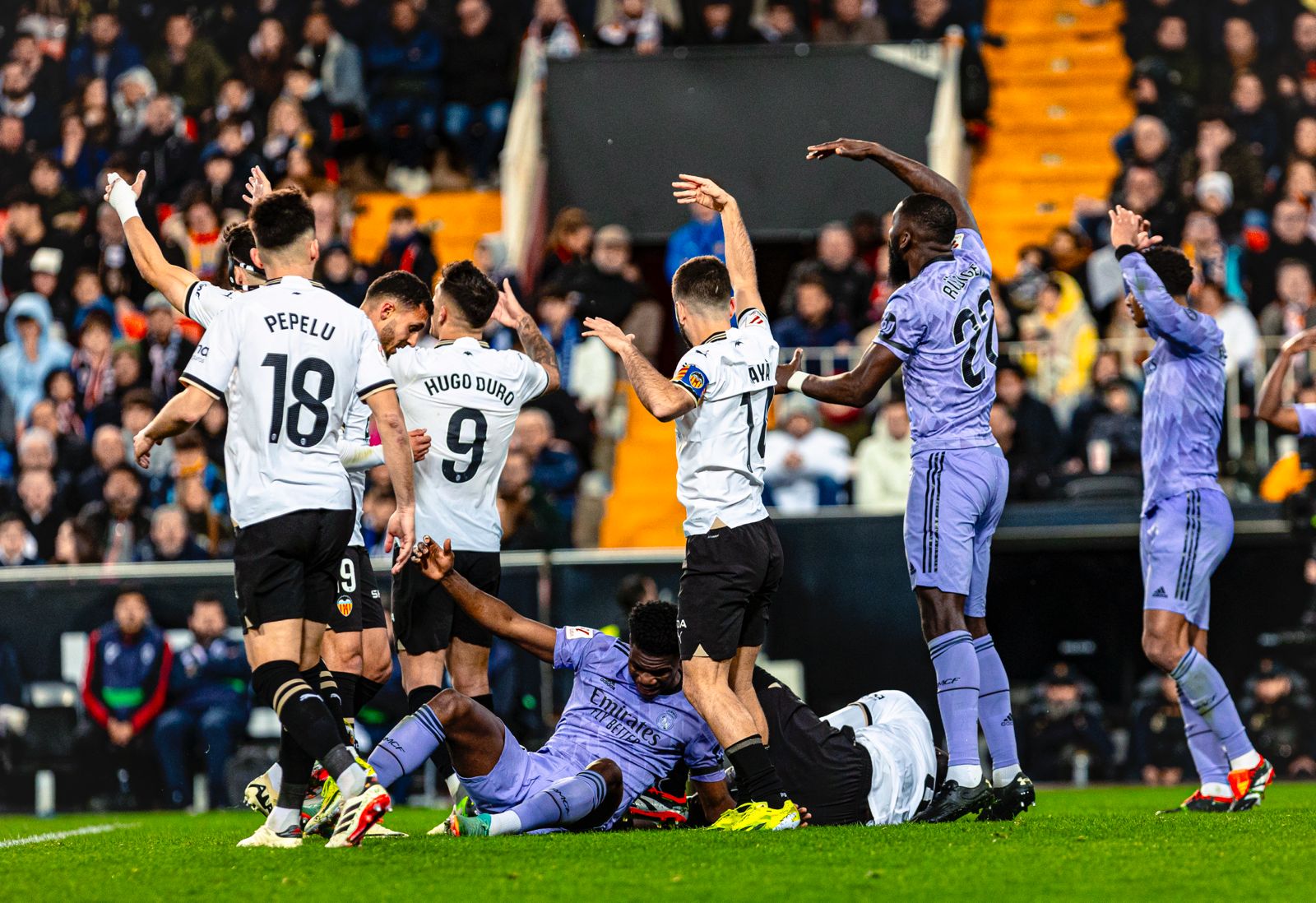 Mouctar Diakhaby révèle des discussions avec la star du Real Madrid pendant l'absence de 11 mois