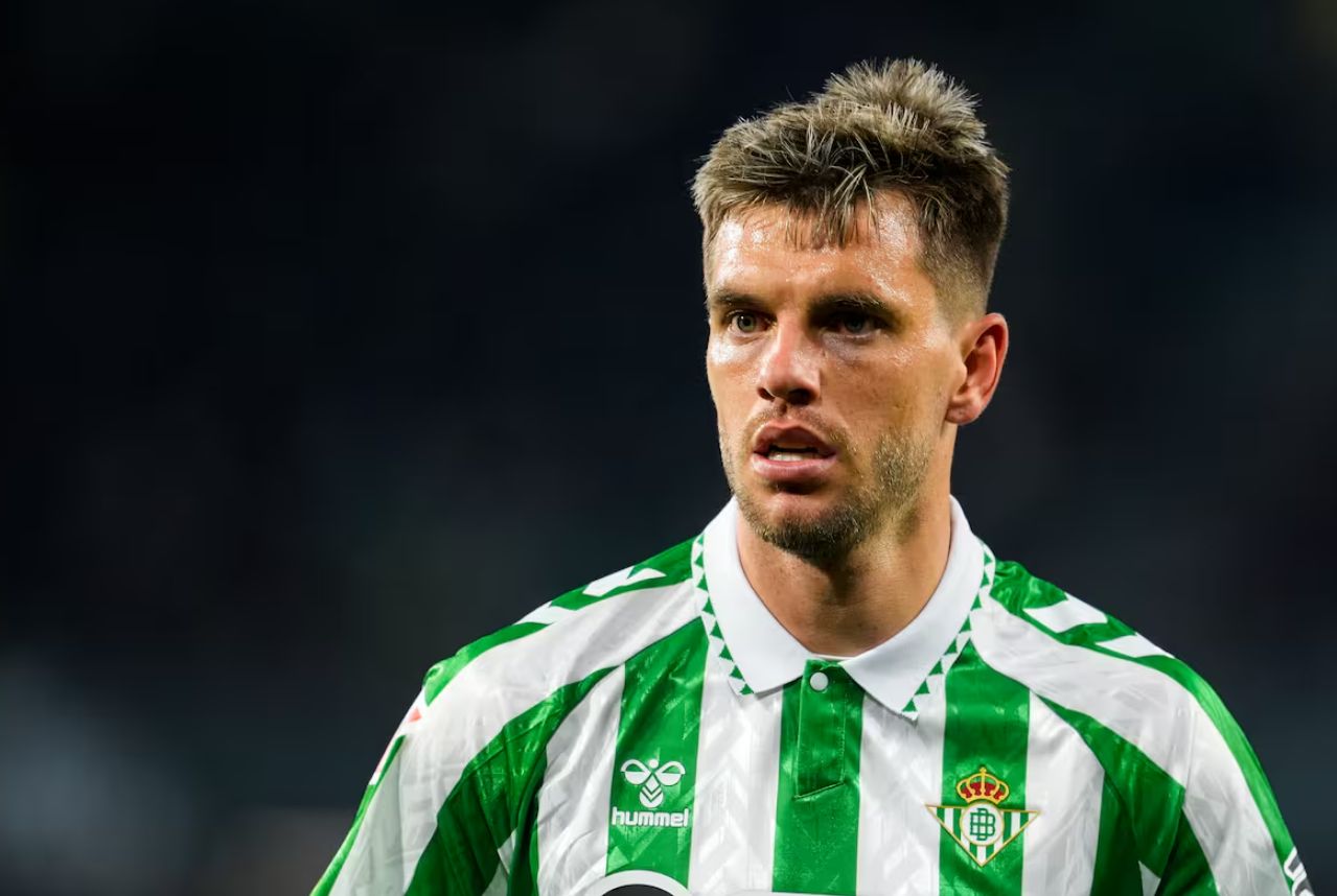 Le vrai betis a traité un double coup de blessure au milieu de terrain