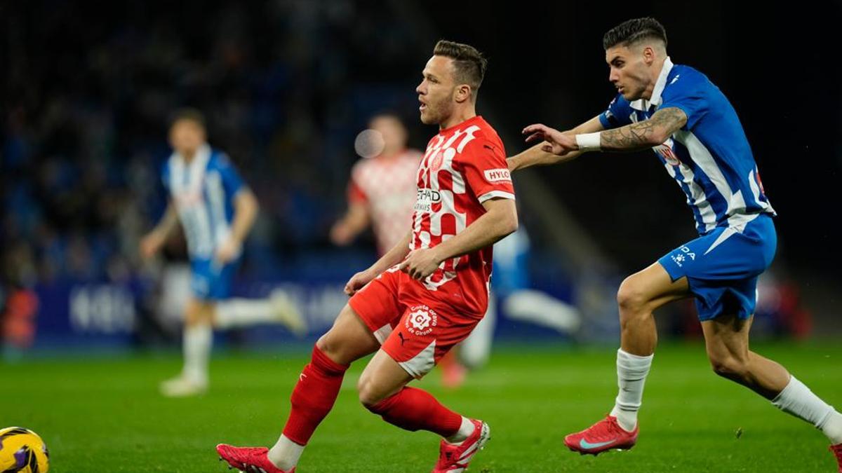 Girona Snatch Point de l'Espanyol dans le Derby catalan tendu