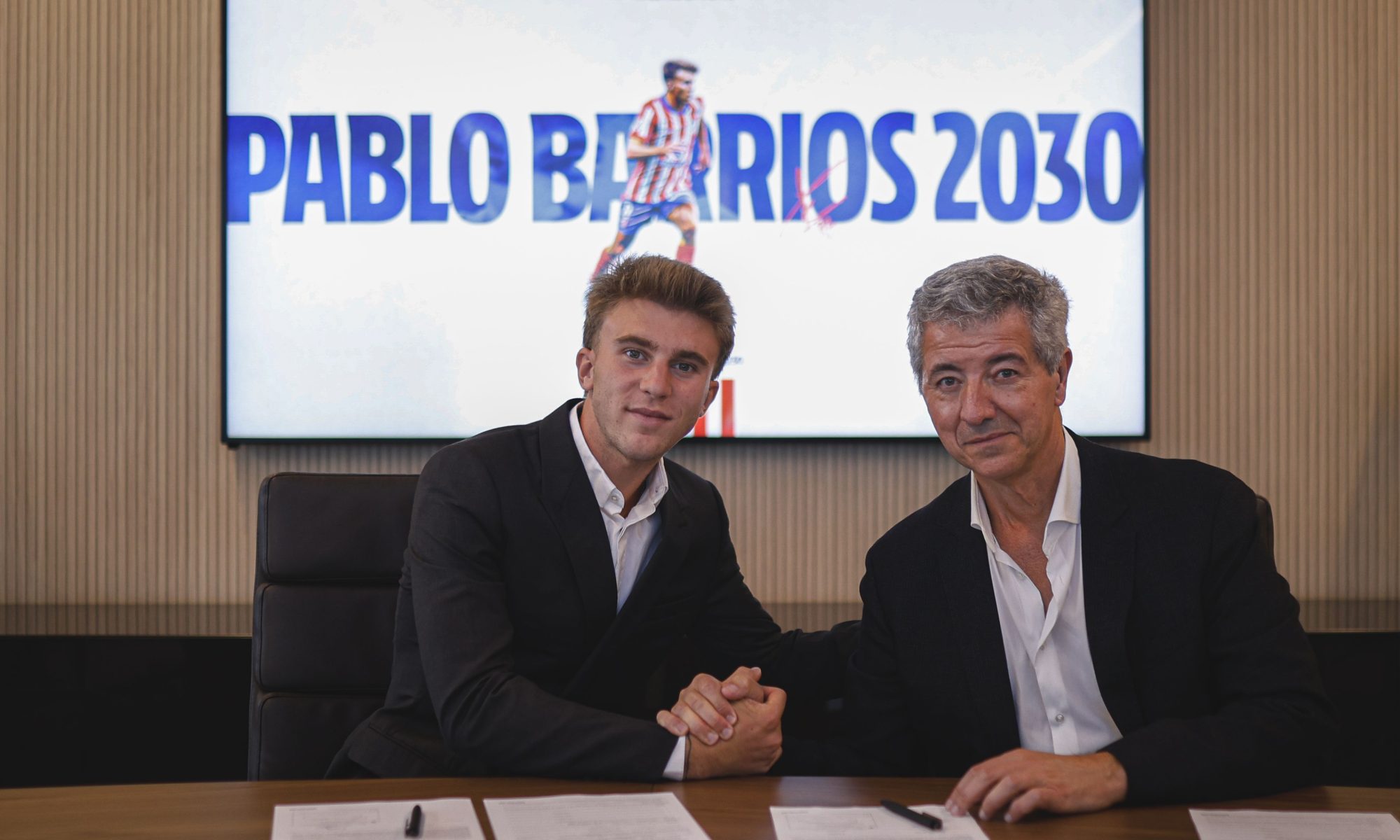 ATLETICO MADRID TRANSFER RAPPORT: Pablo Barrios Renouvelle le contrat jusqu'en 2030