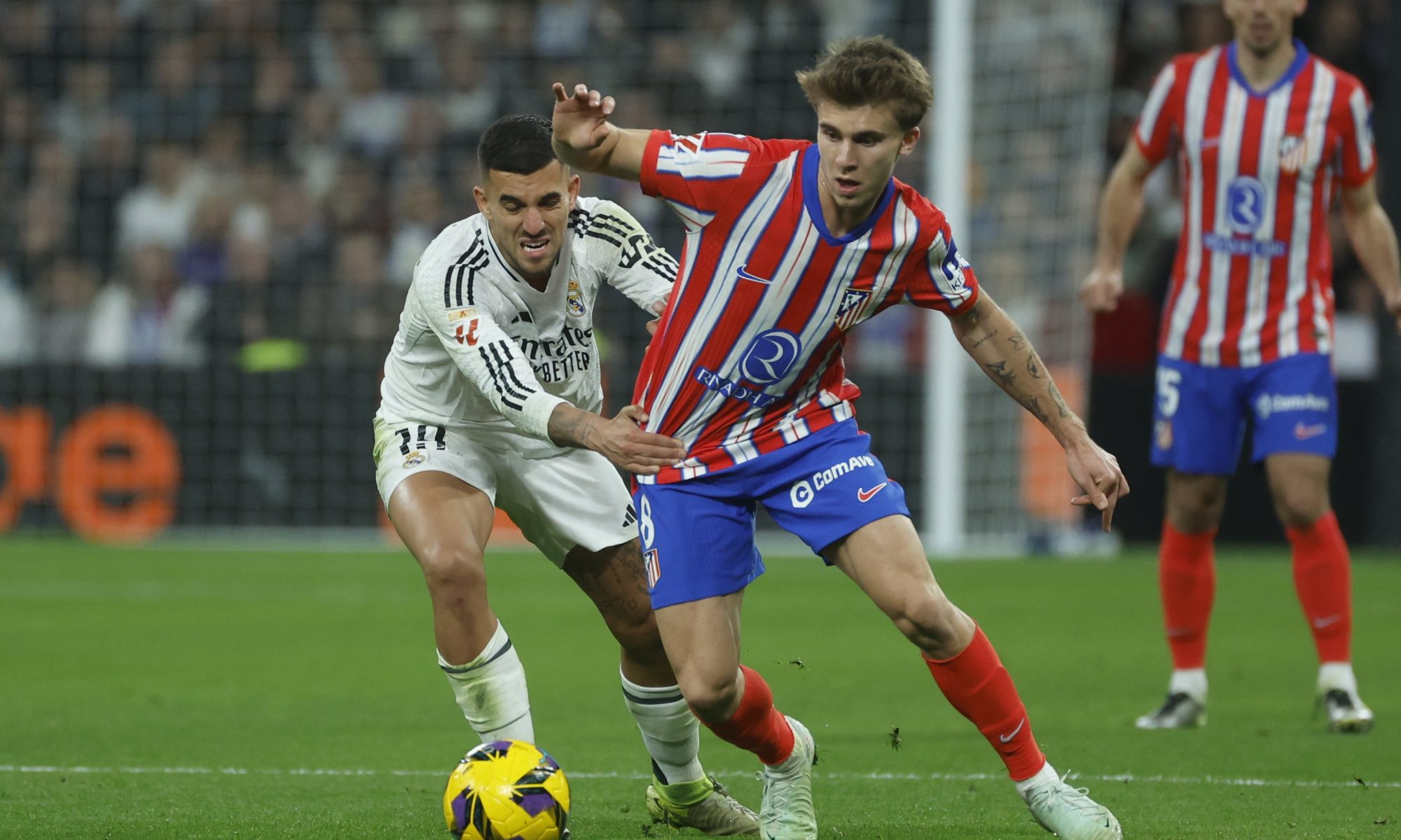 Pablo Barrios tries to escape Dani Ceballos