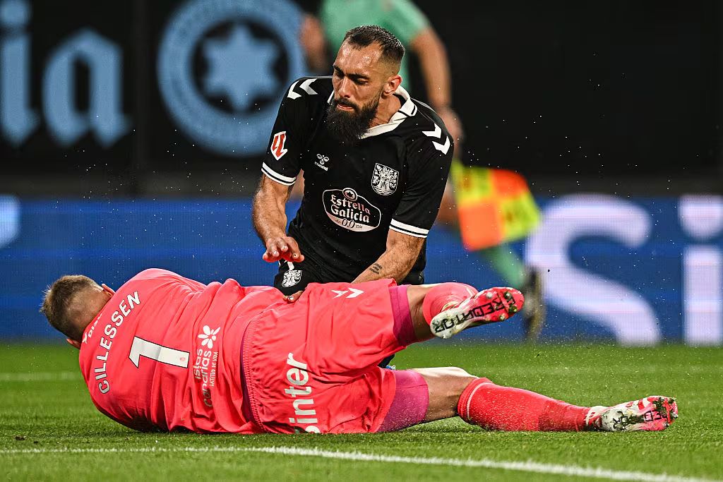 La star de Las Palmas subit une intervention chirurgicale d'urgence sur l'intestin après s'affronter avec CELTA Vigo Forward