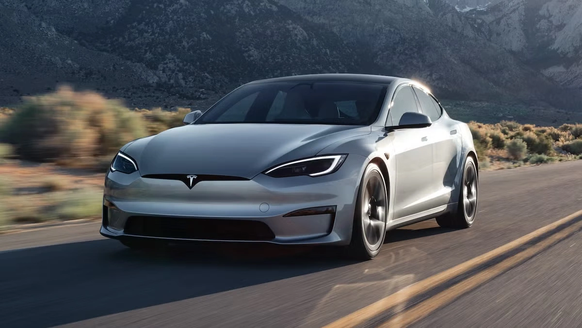 Tesla se prăbușește în Europa