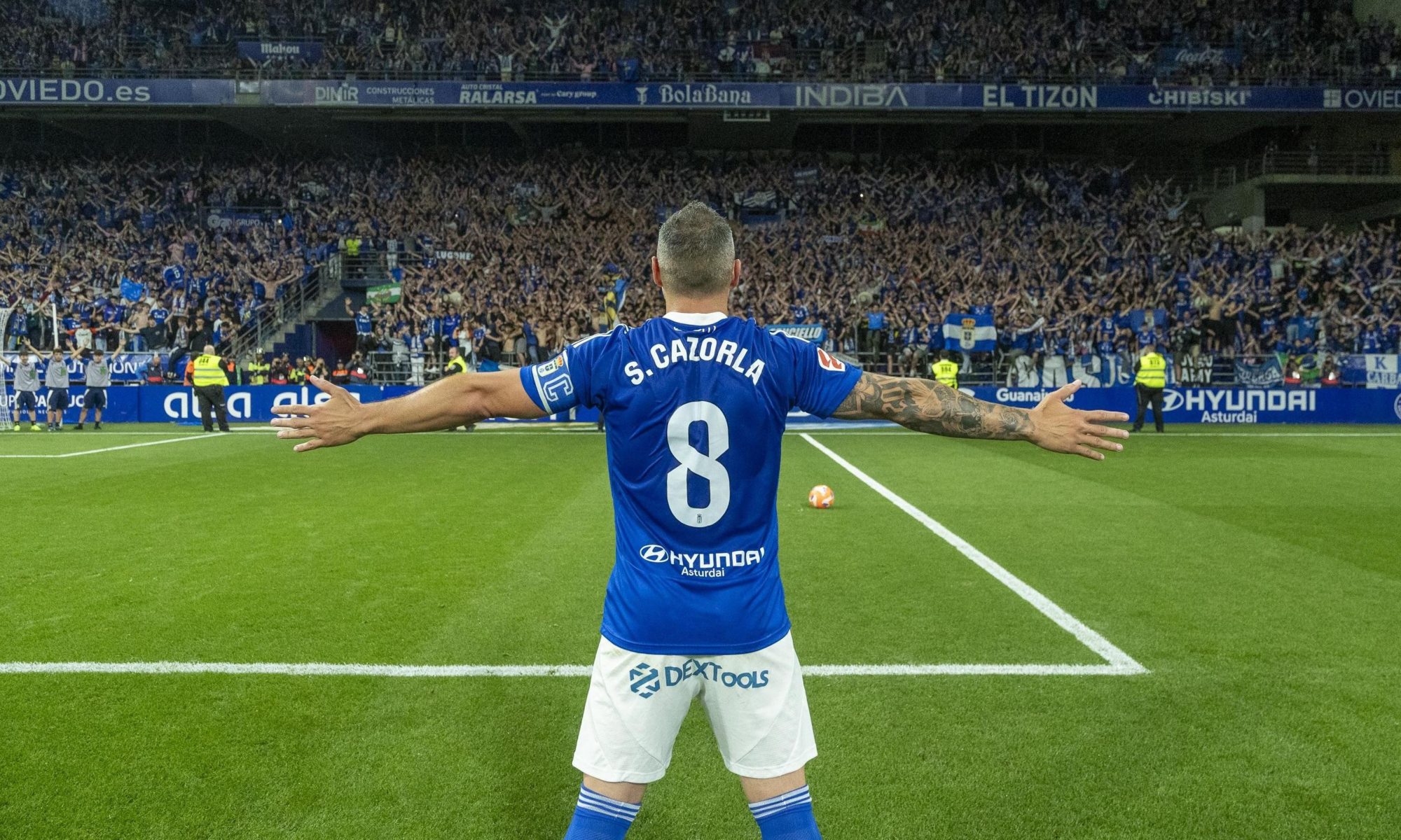 Santi Cazorla, 40 ans, mène Real Oviedo à la finale des éliminatoires contre les outsiders ultimes