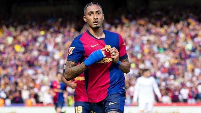 Raphinha celebrates against Real Madrid