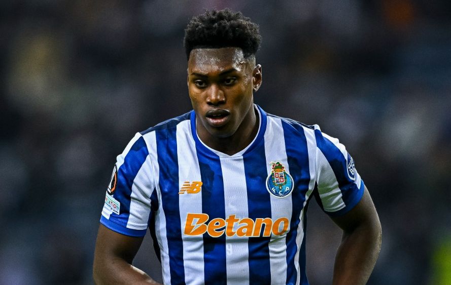 L'Atletico Madrid reçoit un transfert de 12 millions d'euros Boost gracieuseté de Samu Aghehowa